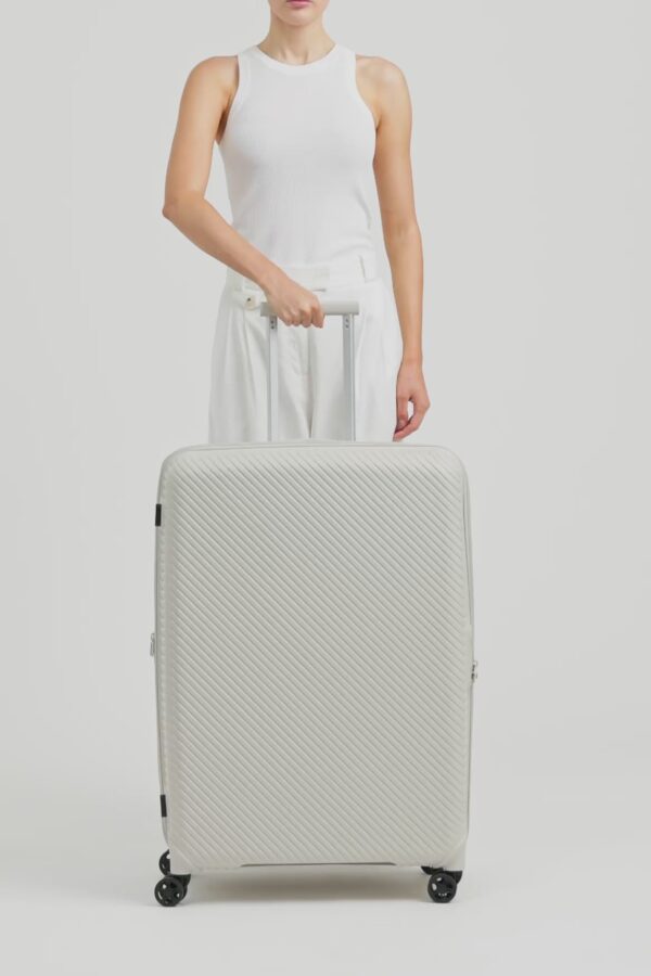 Bondi Check-In 80cm Suitcase - Image 2