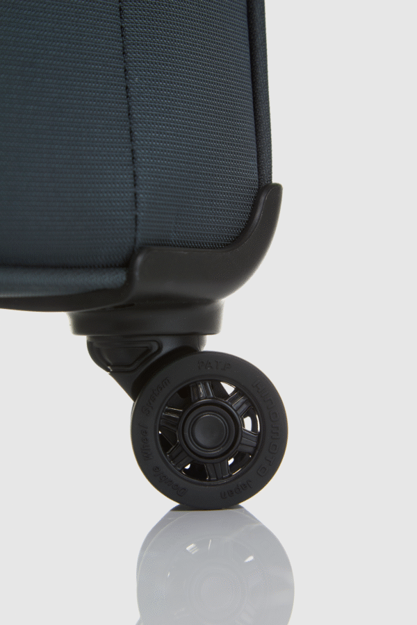 Spin Air 4 72cm Suitcase - Image 6
