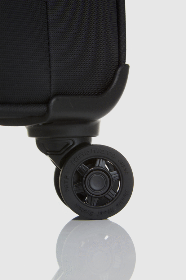 Spin Air 4 72cm Suitcase - Image 6