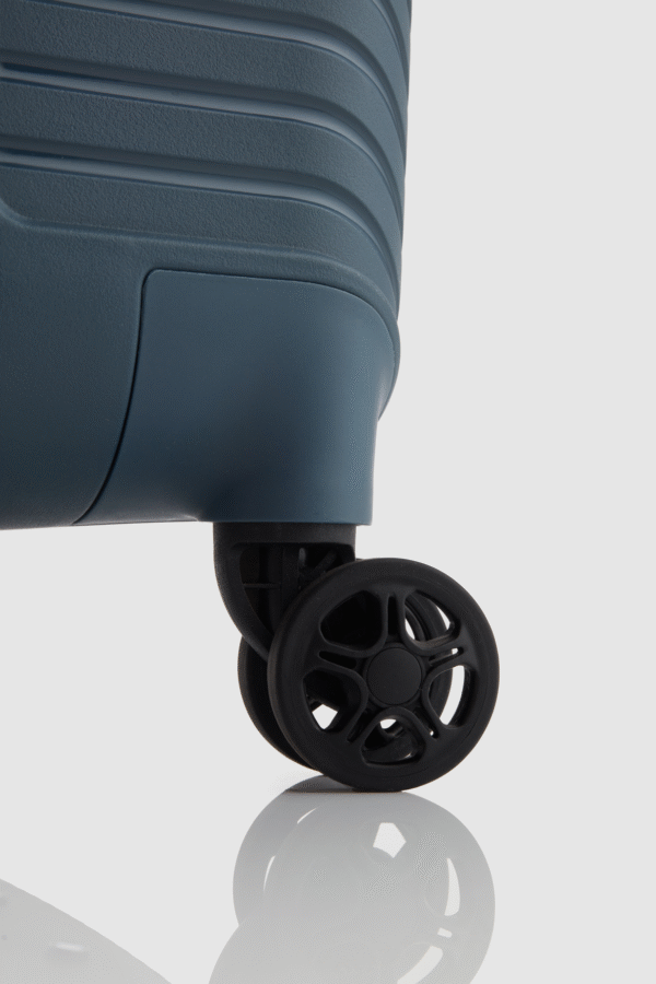 Bondi Check-In 80cm Suitcase - Image 7