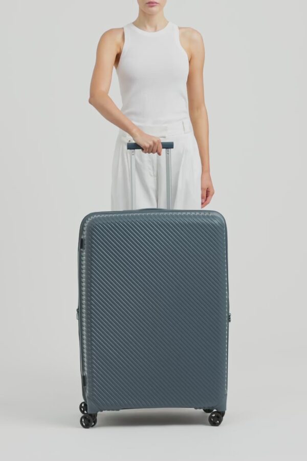 Bondi Check-In 80cm Suitcase - Image 2